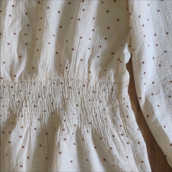 Sheer blouse with elastic waist - Picture 7 of 11